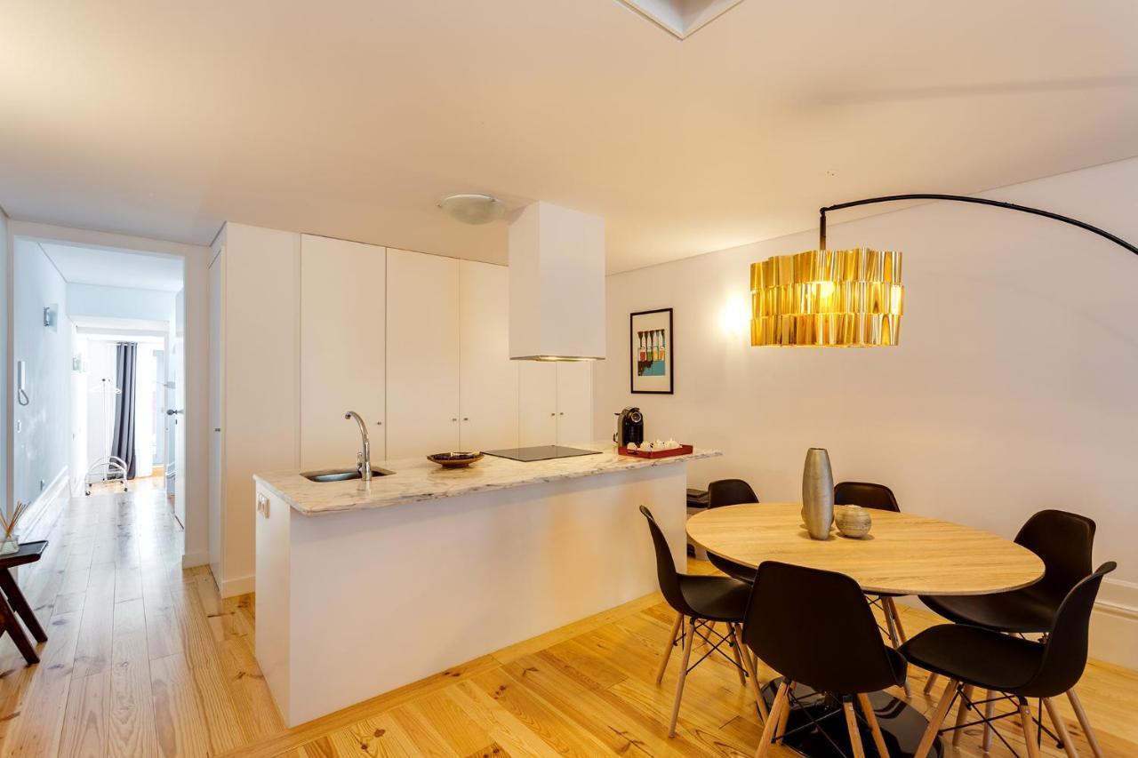 Almada Luxurious Duplex By Da'home