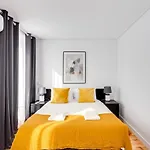 Almada Luxurious Duplex By Da\'Home